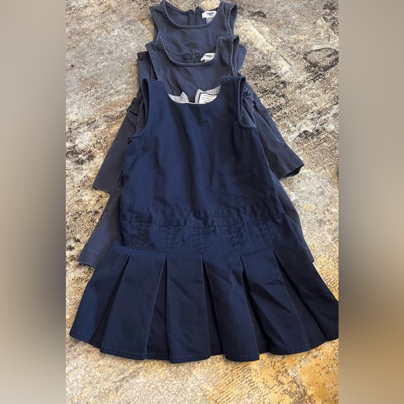 3 uniformes girl’s cotton dresses 5T - Picture 1 of 5
